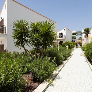  Apartment Spazioso A 250m Da Playa Troya